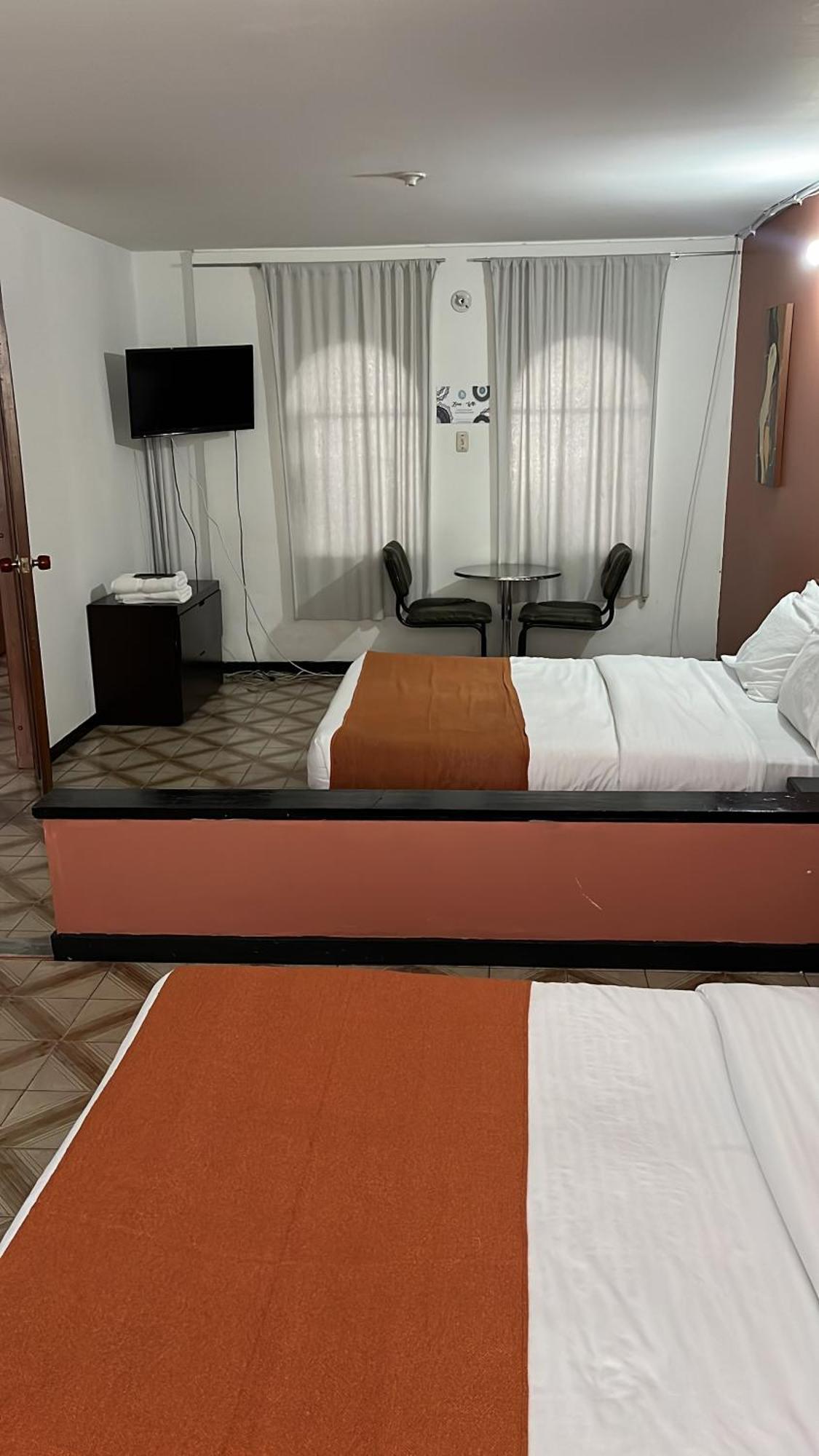 Way Maker 1 Hotel โบโกตา ภายนอก รูปภาพ