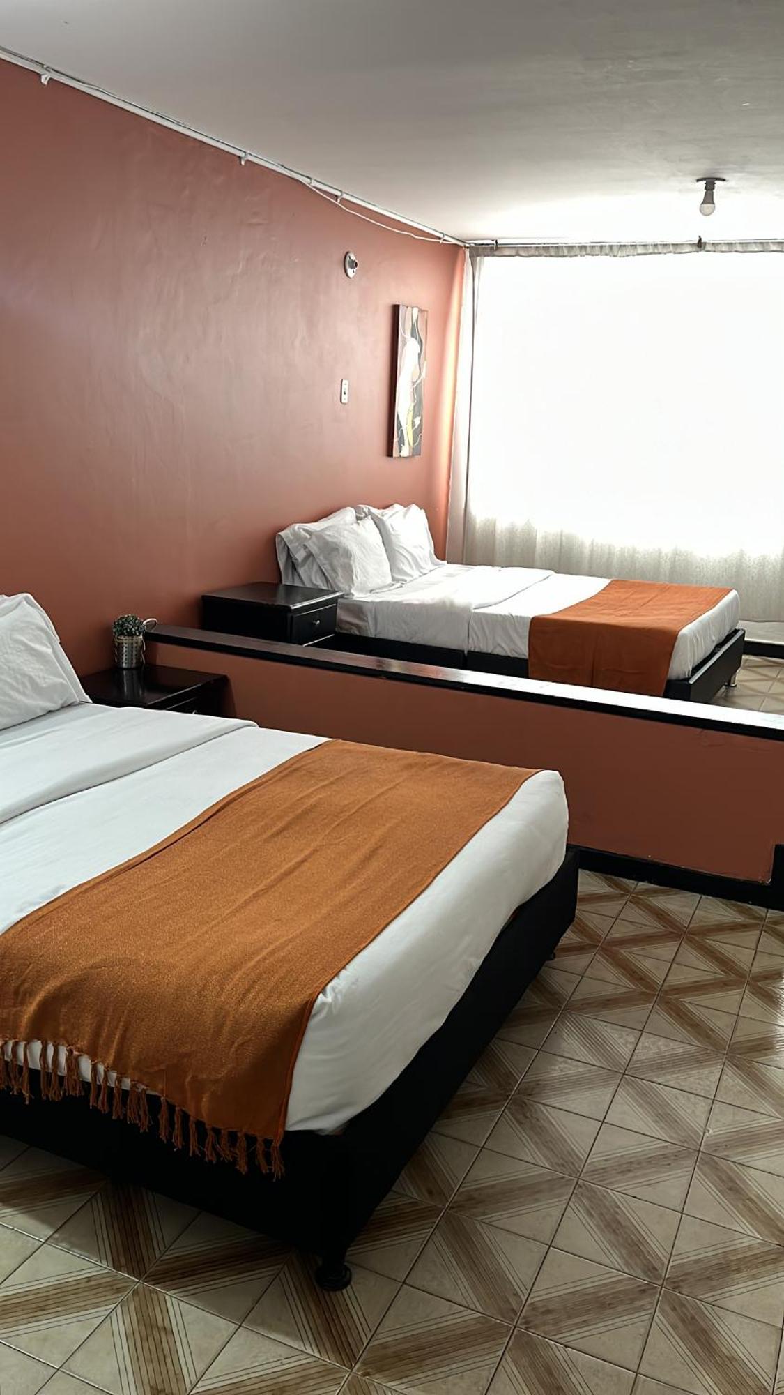 Way Maker 1 Hotel โบโกตา ภายนอก รูปภาพ