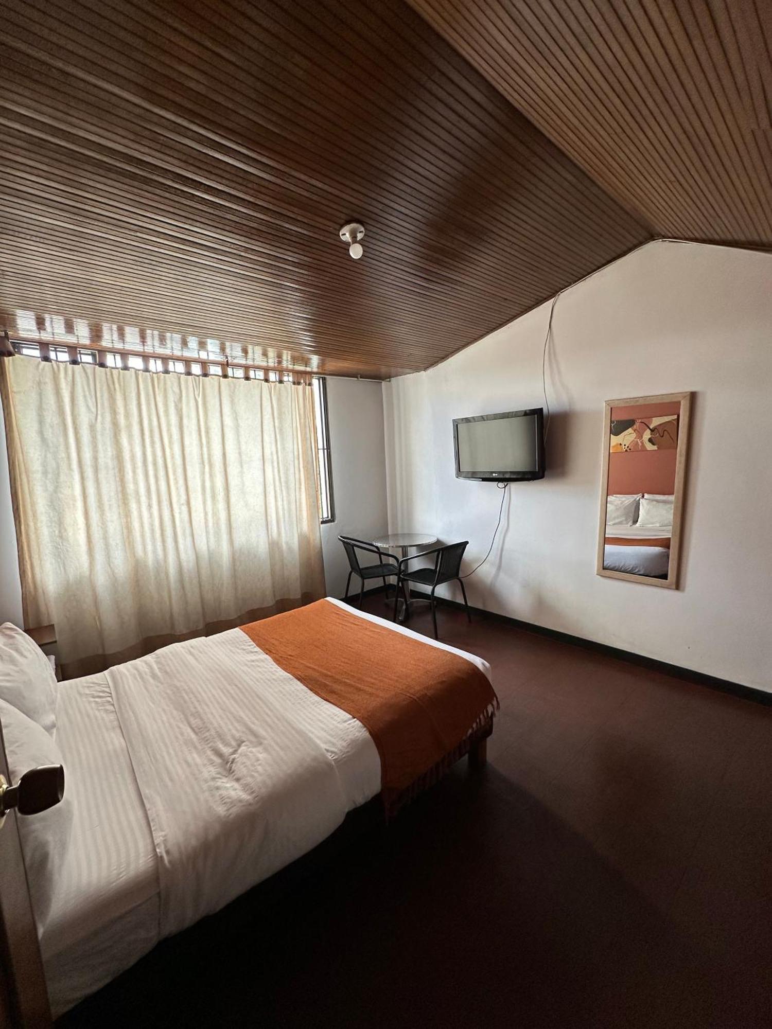Way Maker 1 Hotel โบโกตา ภายนอก รูปภาพ