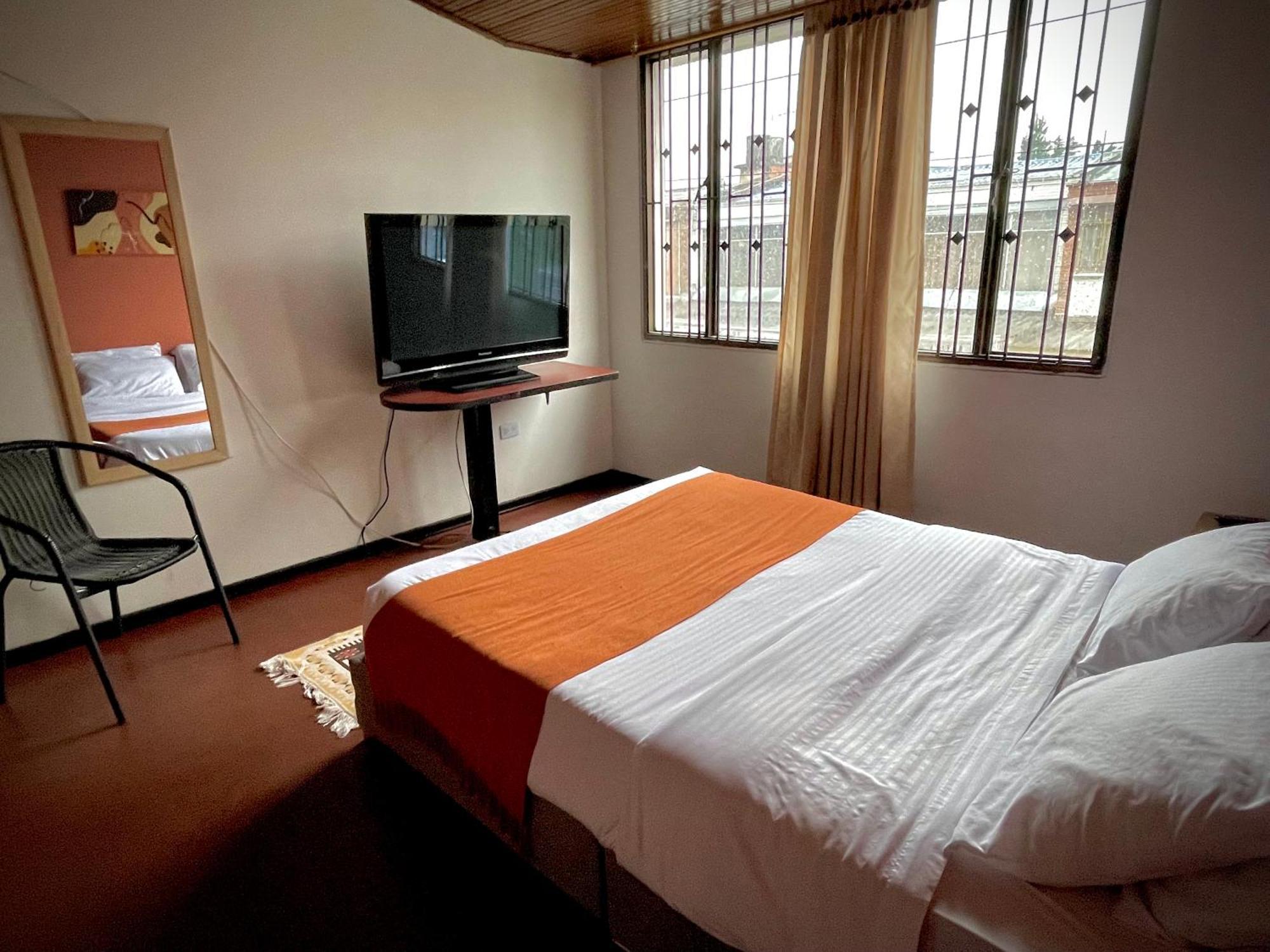 Way Maker 1 Hotel โบโกตา ภายนอก รูปภาพ