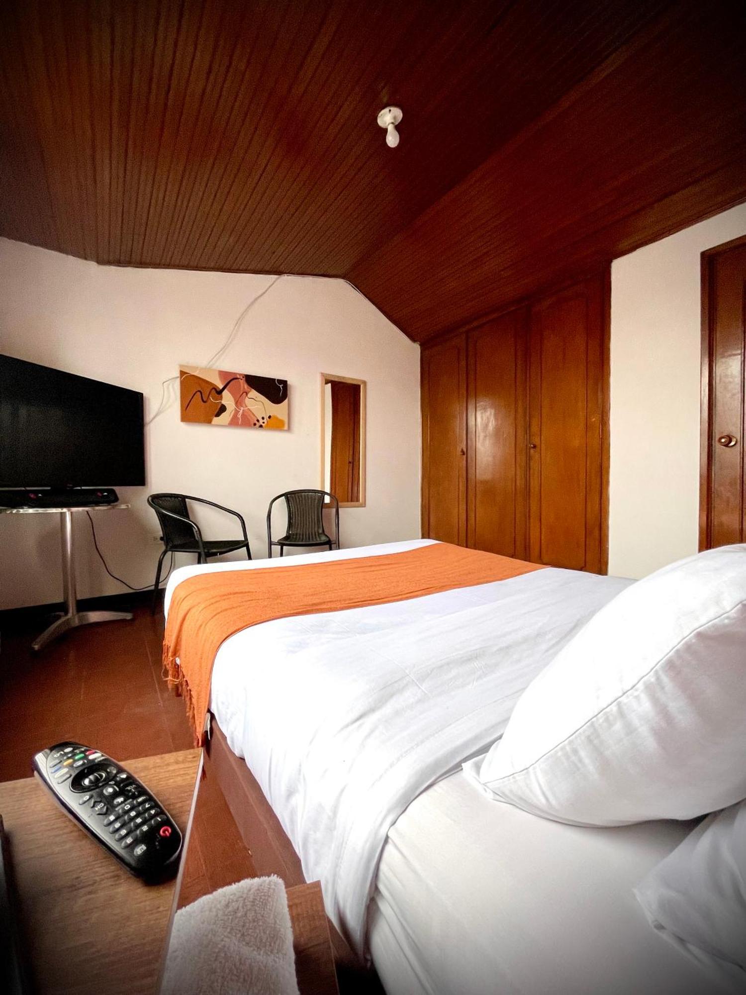 Way Maker 1 Hotel โบโกตา ภายนอก รูปภาพ